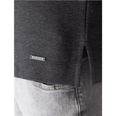 Лонгслив из мягкого фактурного трикотажа с плетеным воротником поло на пуговицах