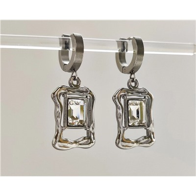 Серьги из стали