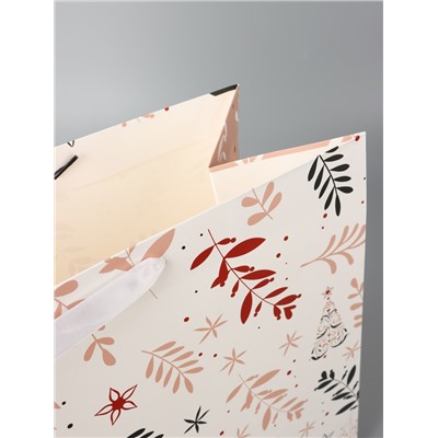 Пакет подарочный новогодний ламинированный горизонтальный «Праздник в лесу», 49×40×19 см