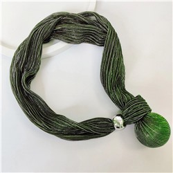 Кулон с текстилем и большой бусиной