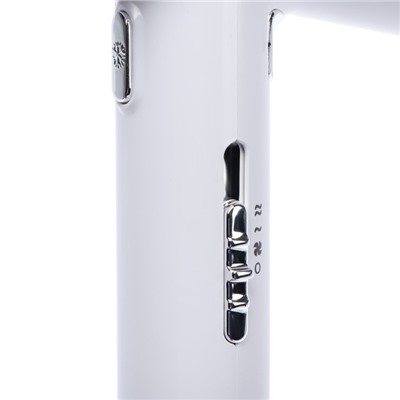 Фен Sakura SA-4051W, 1600 Вт, 3 скорости, 3 температурных режима, концентратор, шнур 1.8 м, белый