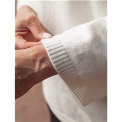 Свитер из пряжи с кашемиром