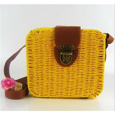 Плетеная сумка SUM18