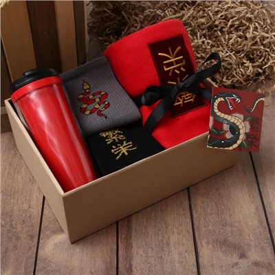 Набор подарочный «Snake» плед, носки (2 пары), термостакан