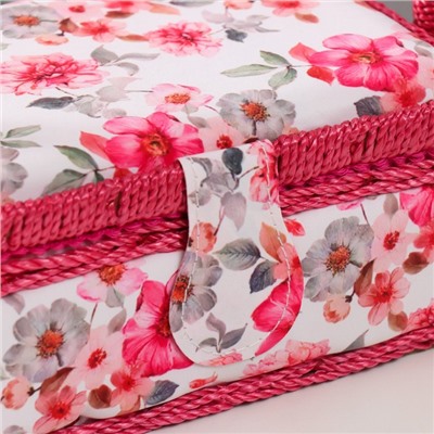 Шкатулка для рукоделия и шитья «Розовые цветы», хранение ниток, иголок, мелочи, 18×12×9.5 см