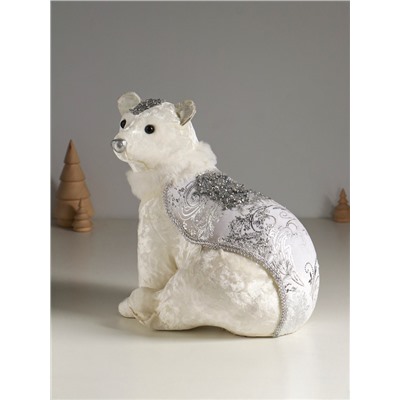 УЦЕНКА Фигурка новогодняя «Белый мишка в накидке с серебристыми узорами», 22×16×24 см