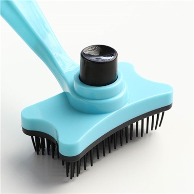 Пуходерка пластиковая «Косточка» с самоочисткой, 8.5×12.5 см, голубая