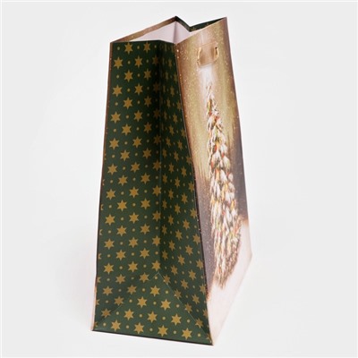 Пакет подарочный новогодний ламинированный «Ёлочка в лесу»,18×23×10 см