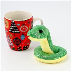 Подарочный набор новогодний «Исполнения желаний»: мягкая игрушка змея и кружка