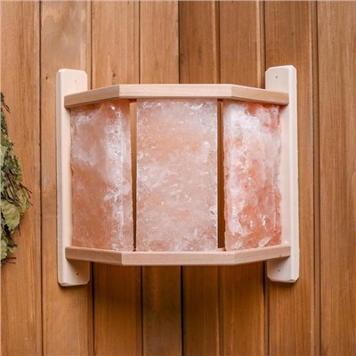 Абажур для бани и сауны с гималайской солью, липа, 29.5×33×13.5 см, настенный, угловой, 3 плитки, «Добропаровъ»