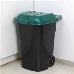 Мусорный бак с крышкой «Садовый», 65 л, на колёсиках, чёрный, зелёный