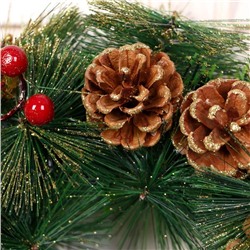 Венок новогодний d=25 см «Зимнее волшебство. Золотистые шишки и ягоды», с шишками и ягодами