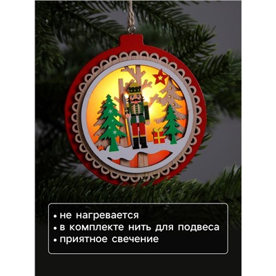Ёлочная игрушка «Щелкунчик», 10×10 см, 1 LED, от батареек, свечение тёплое белое
