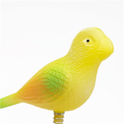 Игрушка для птиц «Птичка» на пружинке, 11.9×3.4×12.5 см, жёлтая