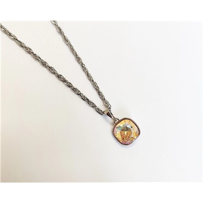 Подвеска с кристаллами Swarovski