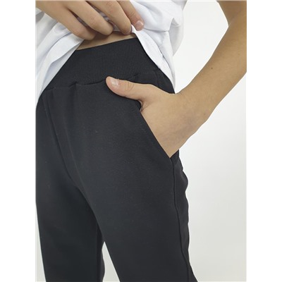 10-41-1. (Брюки для мальчика спортивные, Лунева )