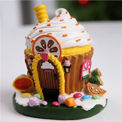Светодиодная фигура «Сладкий домик» 13×12×9 см, полистоун, от батареек LR44×3, свечение тёплое белое