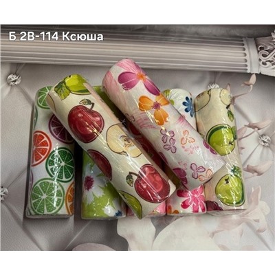 Универсальные салфетки для уборки из микрофибры в рулонах.