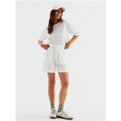 Костюм женский (футболка, шорты) MINAKU: Casual Collection, белый, размер 50