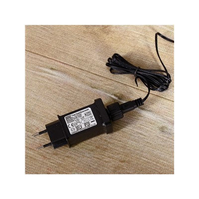 Ёлка светодиодная «Галактика» 90 см, диаметр нижнего яруса 50 см, 80 ПВХ веток, мигание, свечение белое/синие