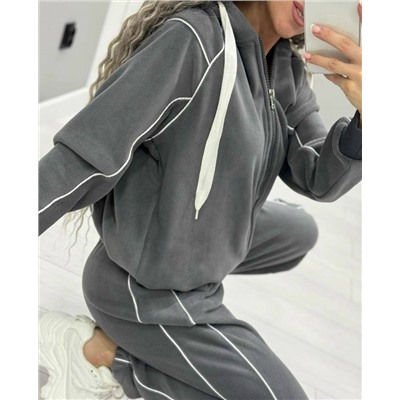 Спортивный костюм #23062825