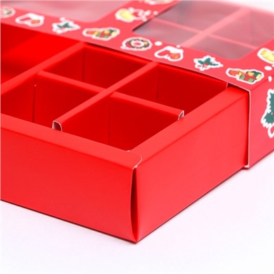 Коробка под 8 конфет и шоколадки, 17.7×17.7×3.8 см