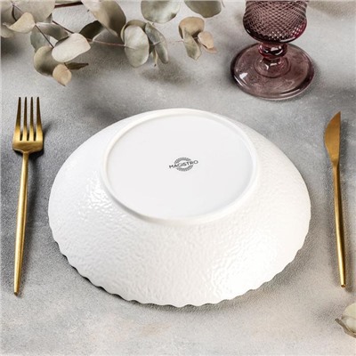 Салатник Magistro «Цветок Бланш», 780 мл, d=23 см, фарфор, белый