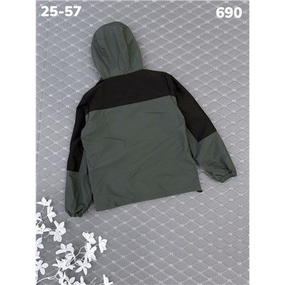 Ветровка 690 зелёный