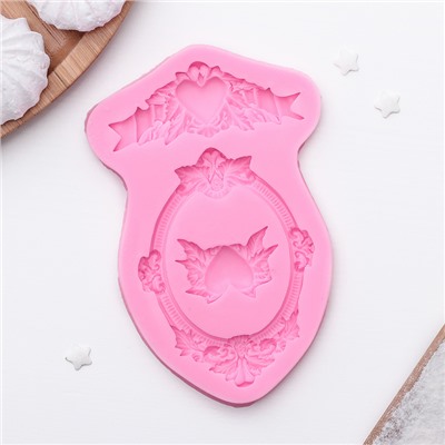 Молд для заливки «Сердца, рамка, лепнина», силикон, 12.5×8.2×1.1 см, МИКС