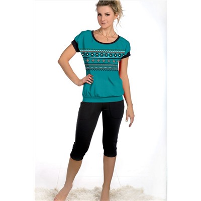 Женская пижама с бриджами и футболкой 50