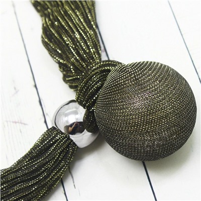 Кулон с текстилем и большой бусиной