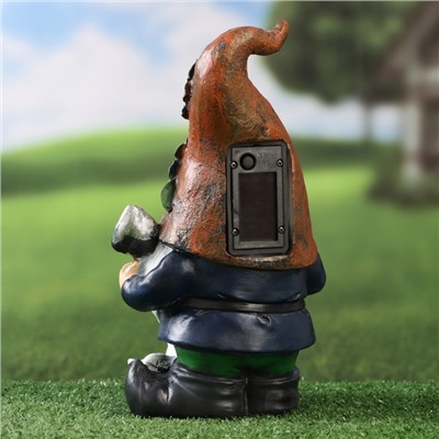 Садовая фигура - фонарь из полистоуна «Гном садовод», 27×16×13 см, Greengo