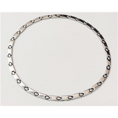 Колье из стали