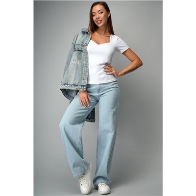 Женская футболка с глубоким вырезом Happyfox