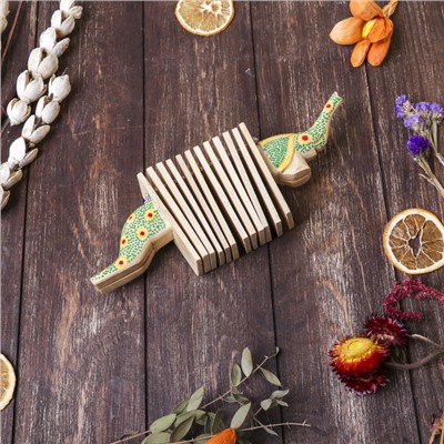 Сувенирный музыкальный инструмент «Трещотка крокодил пятнистый», 4×27×9 см, дерево, МИКС