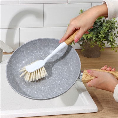 Щётка для посуды Доляна Meli, 8×6.5×29 см, бамбуковая ручка, цвет бежевый