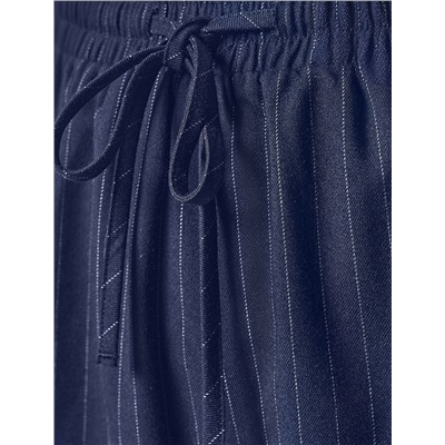 Брюки свободного кроя из костюмной ткани