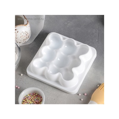 Форма для муссовых десертов и выпечки Доляна «Сладкие шарики», силикон, 14.8×4.1 см (внутренний размер 12.5×12.5 см), белая
