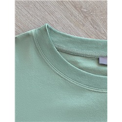 Платье из премиального хлопка с вышивкой на рукаве