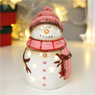 Фигурка светящаяся керамика «Снеговик в розовой вязаной шапке и шарфе», 13.5×8×8.3 см