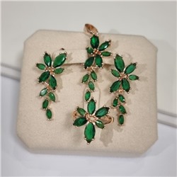 Комплект ювелирной бижутерии коллекция "Дубай" серьги, кулон и кольцо 19 р, покрытие позолота, вставка: фианиты, цвет: изумрудный, арт.414.358-19