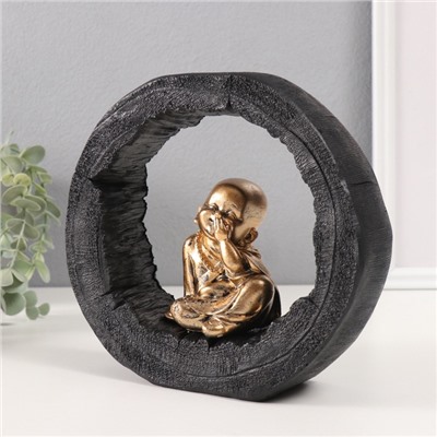 Фигурка полистоун «Маленький Хотей смеющийся, в арке из спила дерева», 6×21×19 см