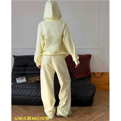 Спортивный костюм #23054605