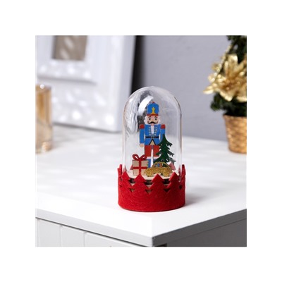 Светодиодная фигура под куполом «Щелкунчик» 6×9.5×6 см, дерево, батарейки LR1130×3 (в комплекте), свечение тёплое белое