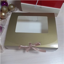 Подарочная коробка золото 24х20х7см