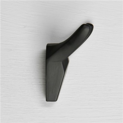 Крючок мебельный CAPPIO HORN, двухрожковый, цвет черный