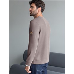 Джемпер легкий из фактурного эластичного трикотажа с принтом