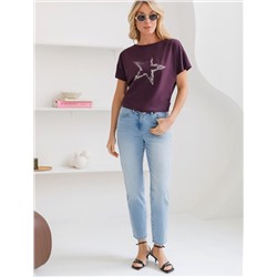 Нарядная футболка с блестящим принтом