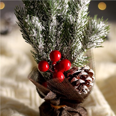 Композиция «Новогодние веточки с шишками», 20×22×27 см