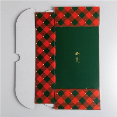 Коробка подарочная новогодняя складная «Волшебного Нового года», 30.5×22×9.5 см